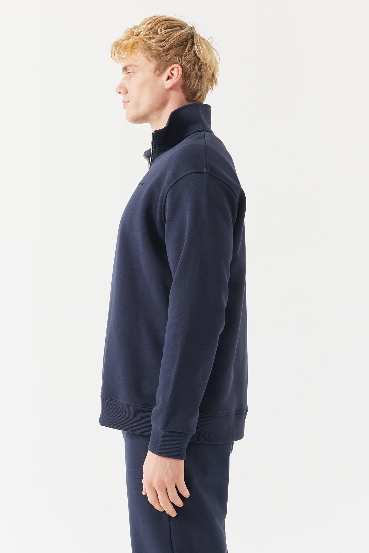 Men's Basic Sweatshirt