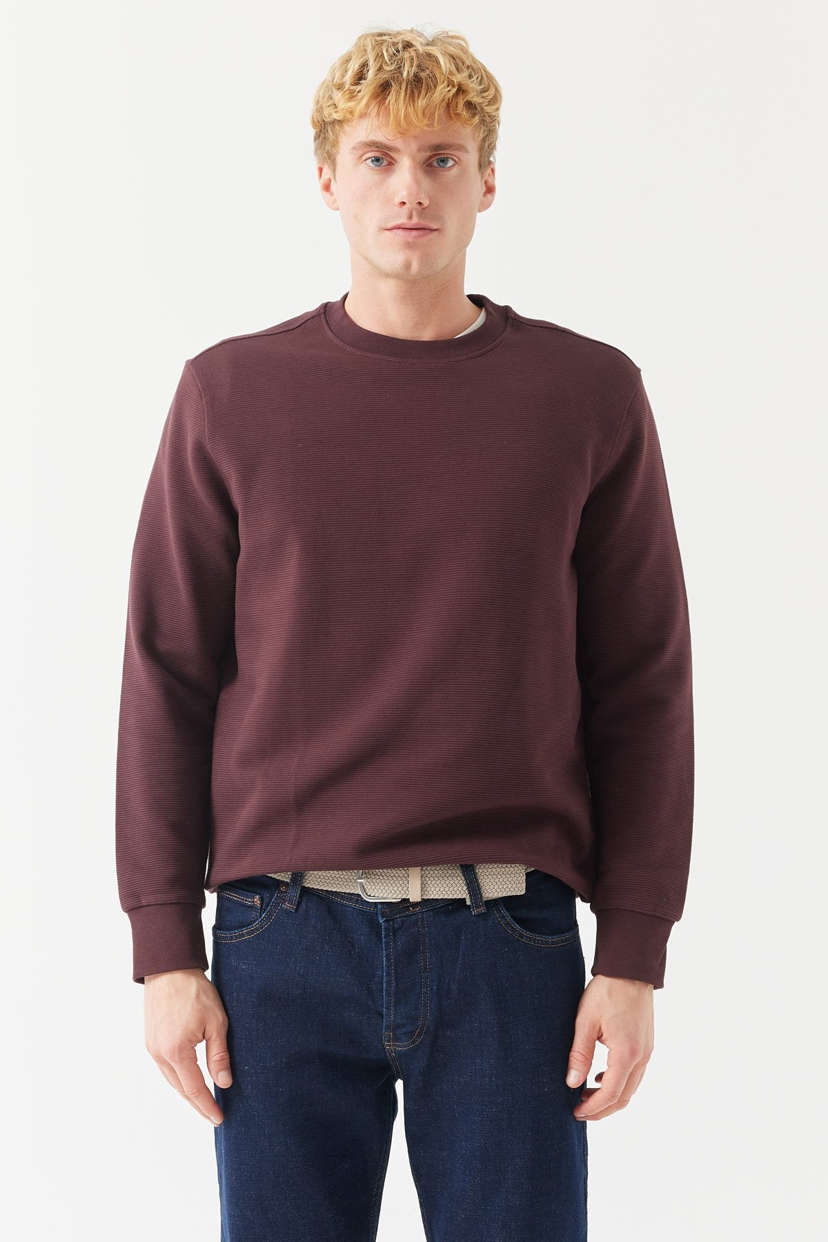 سويت شيرت رجالي أساسي