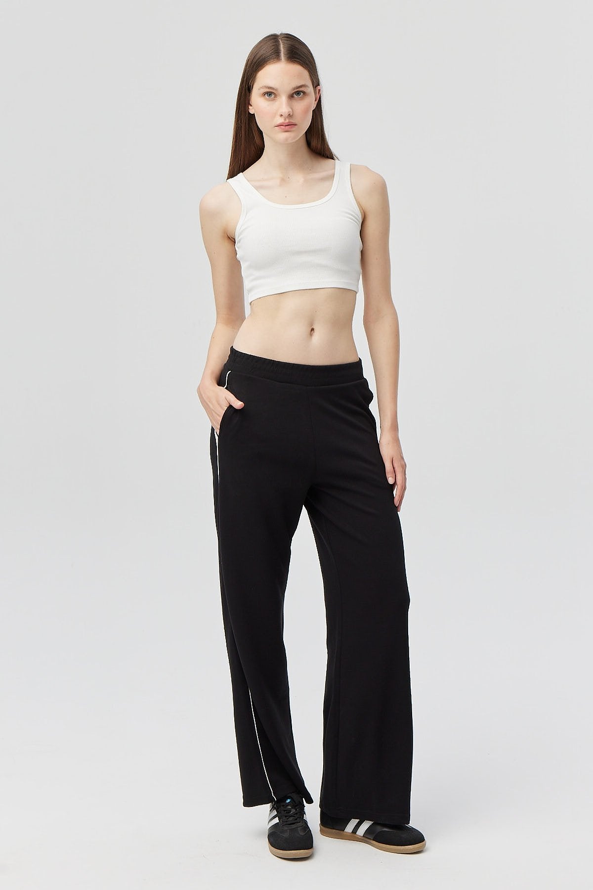 بنطال رياضي نسائي رفيع مخطط