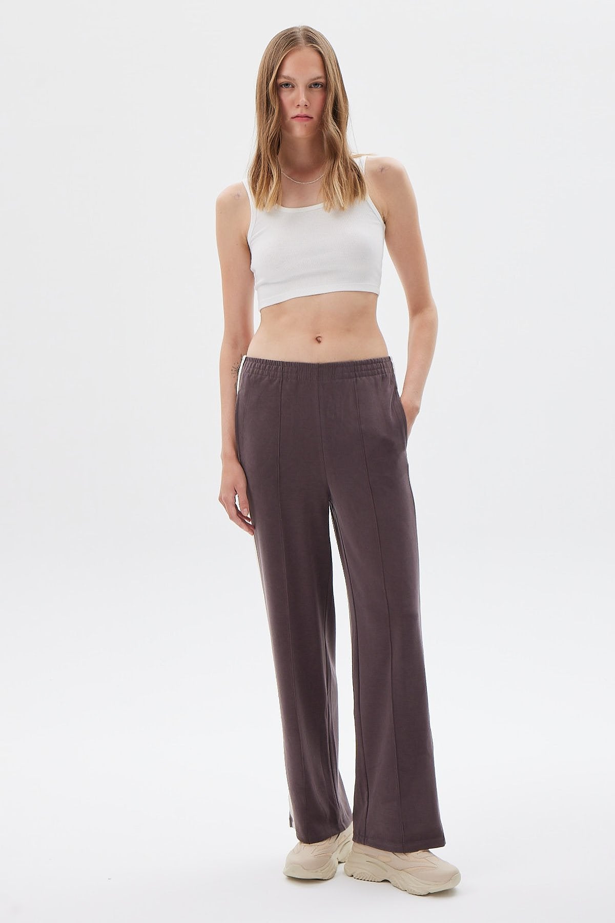 بنطال رياضي نسائي مخطط ذو ملمس ناعم