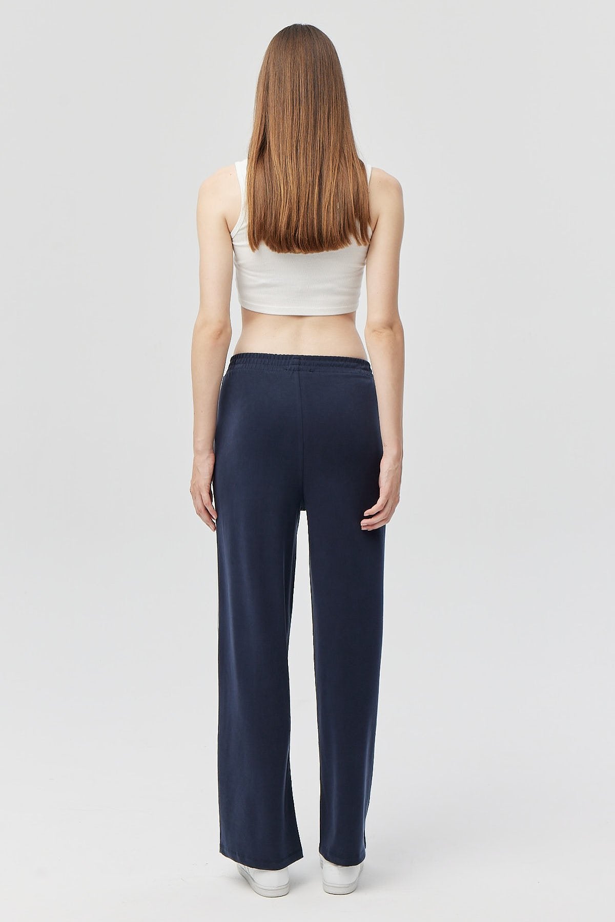 بیجامەی بە پێکهاتەی نەرمی ئافرەتان 