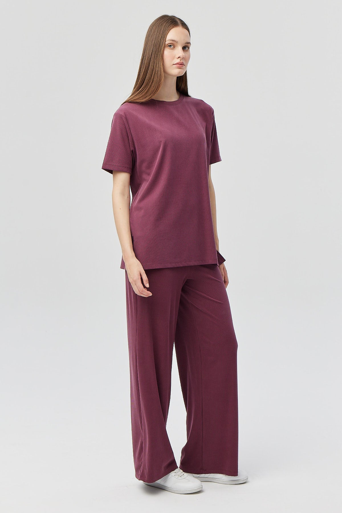 پانتۆڵی تەنکی ئافرەتان