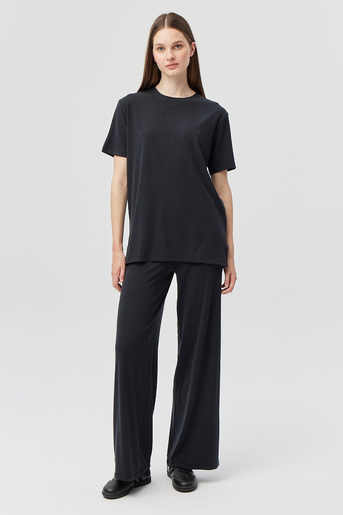 بنطلون نسائي محبوك رفيع مضلع