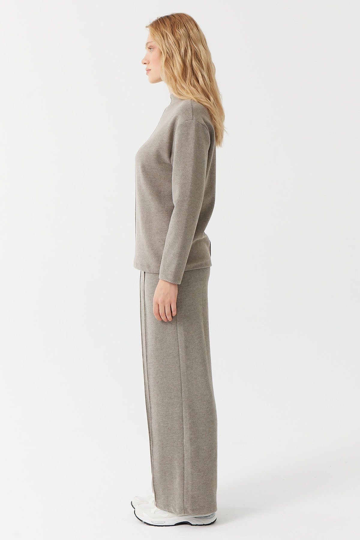 Women's Front Seam Detailed Trousers