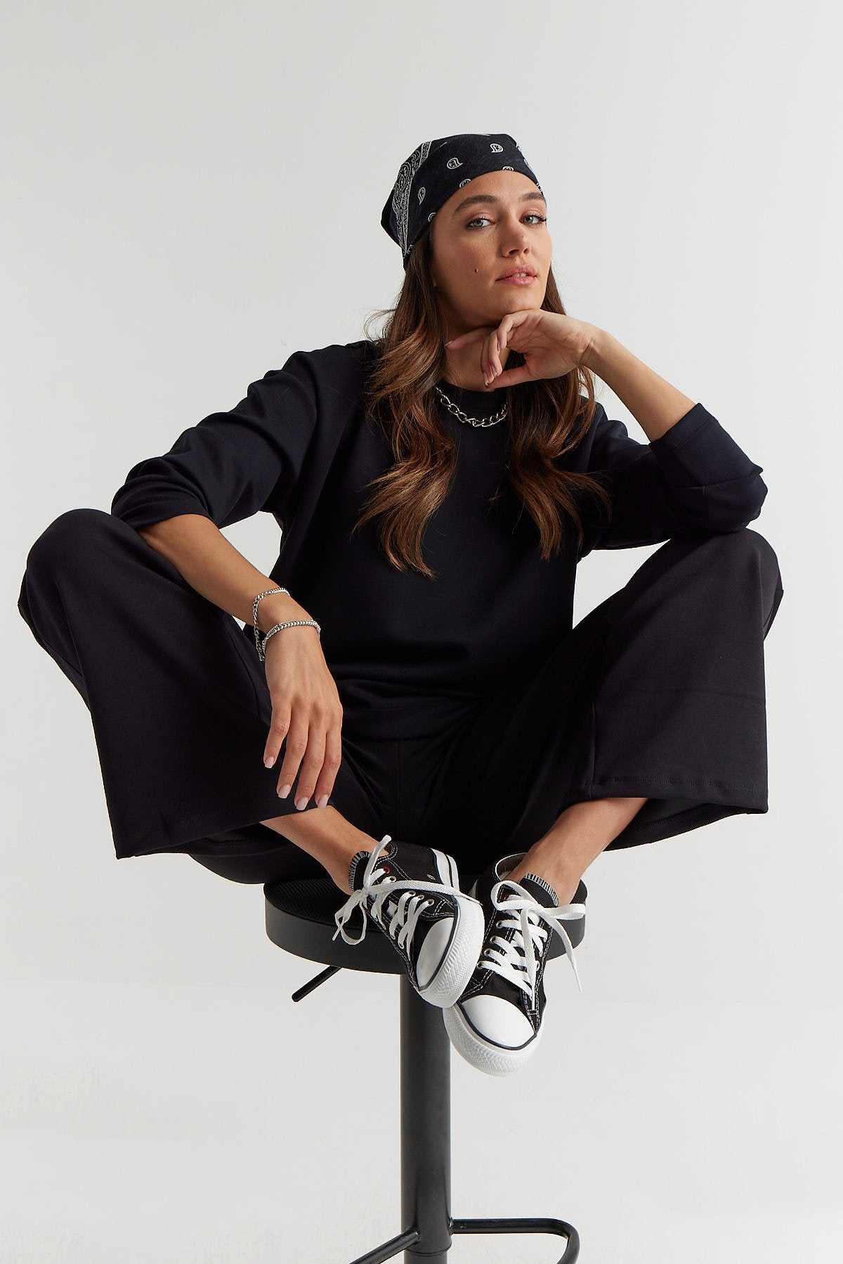 بنطال رياضي نسائي بخصر مطاطي