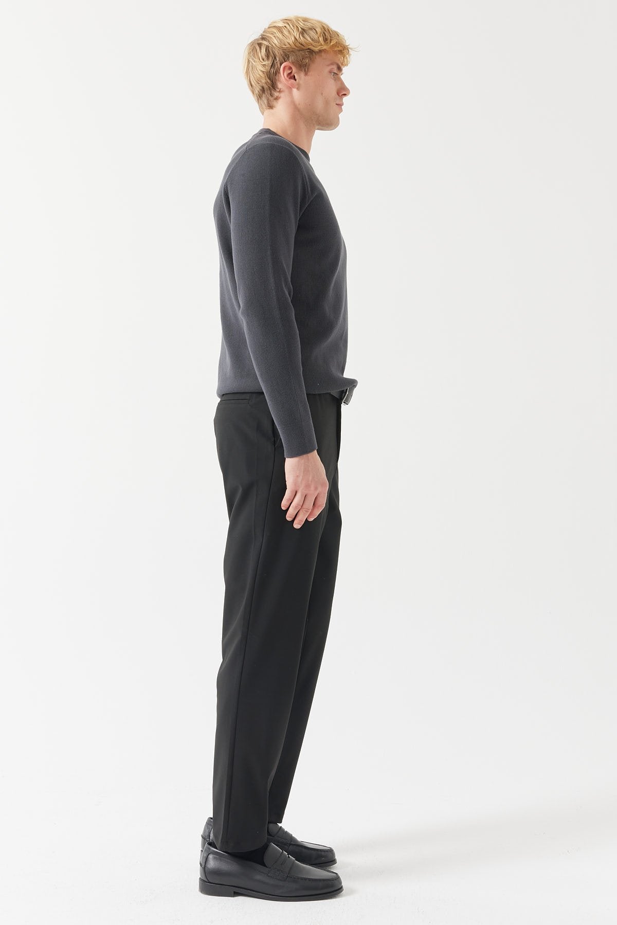 بنطال رياضي رجالي بحزام خصر مطاطي