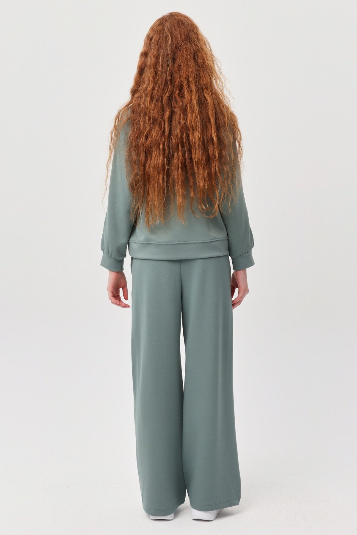 بنطلون رياضي بناتي بخصر مطاطي وملمس مميز 