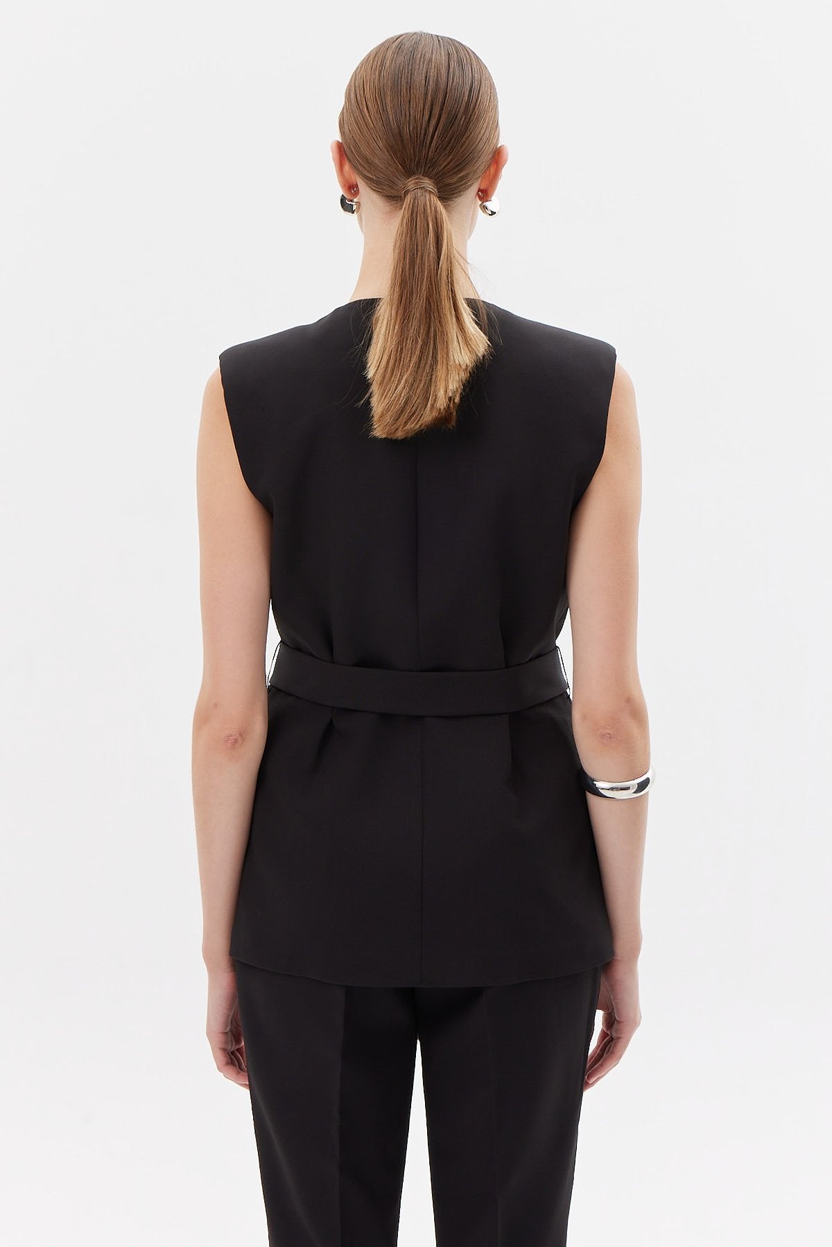 ئێلەگى پشتێندار بۆ ئافرەتان