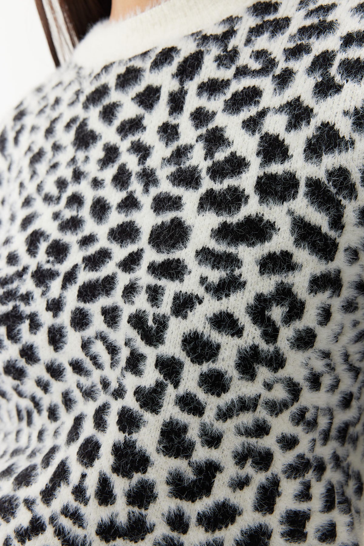 بلوزی چنراوی بە نەخشی ئافرەتان 