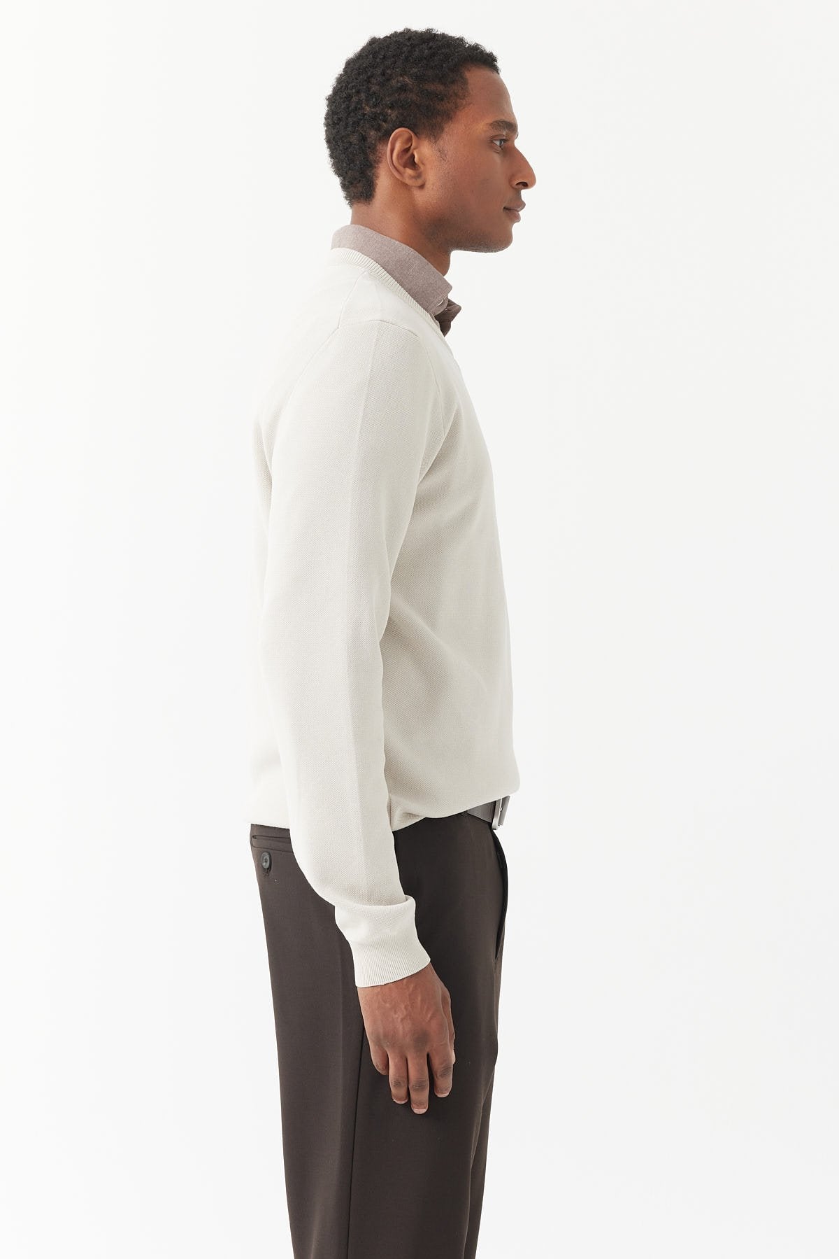 سترة رجالية من الصوف برقبة مدورة