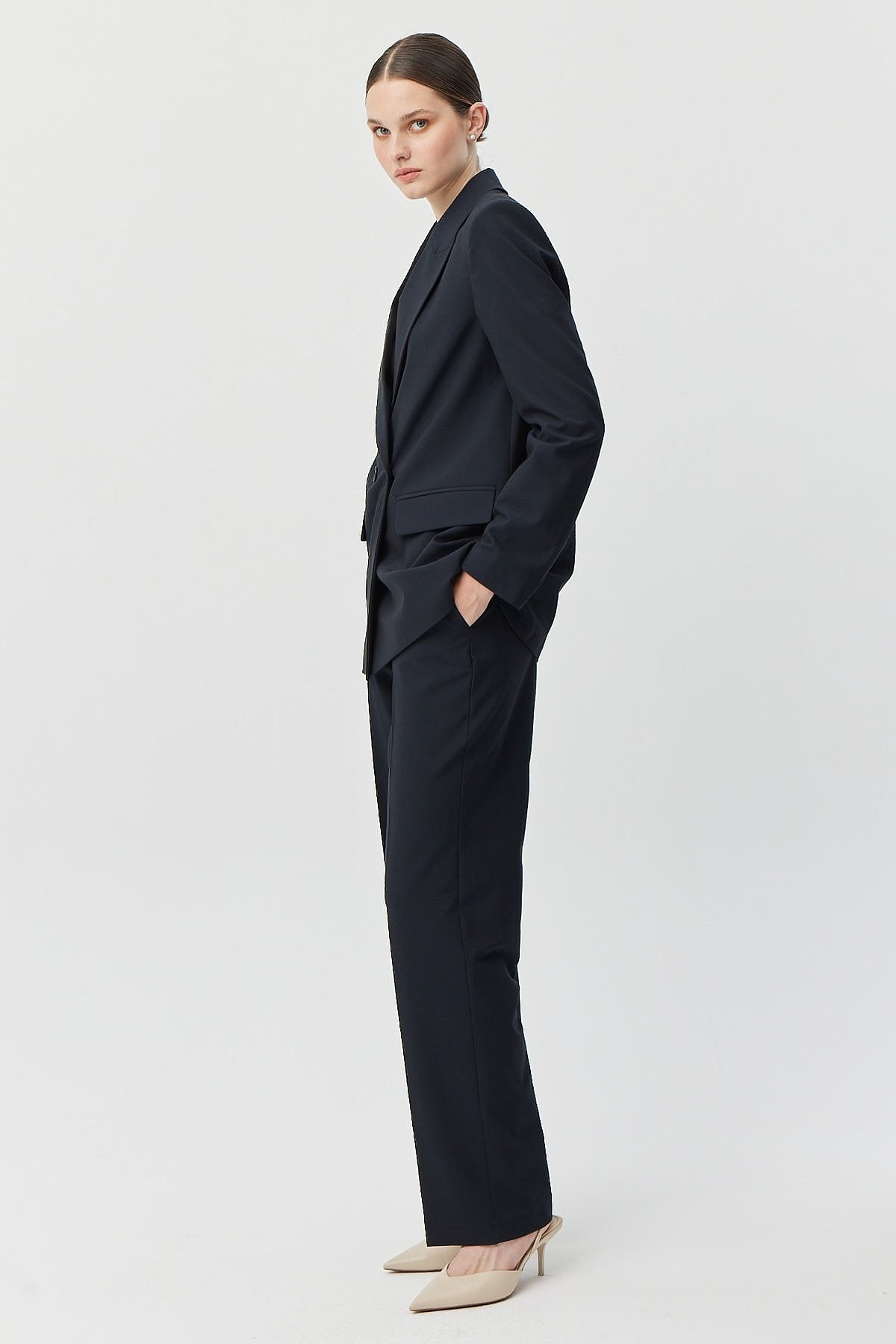 بنطلون قماش نسائي