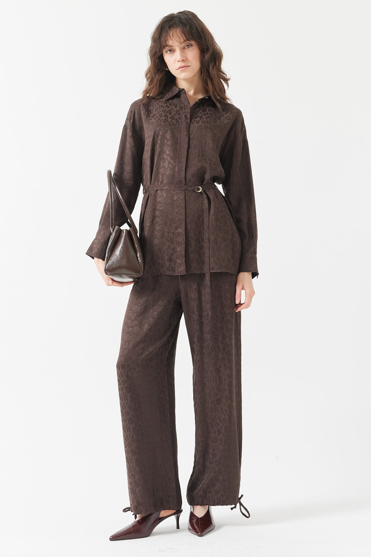 بنطلون نسائي منقوش بخصر مطاطي