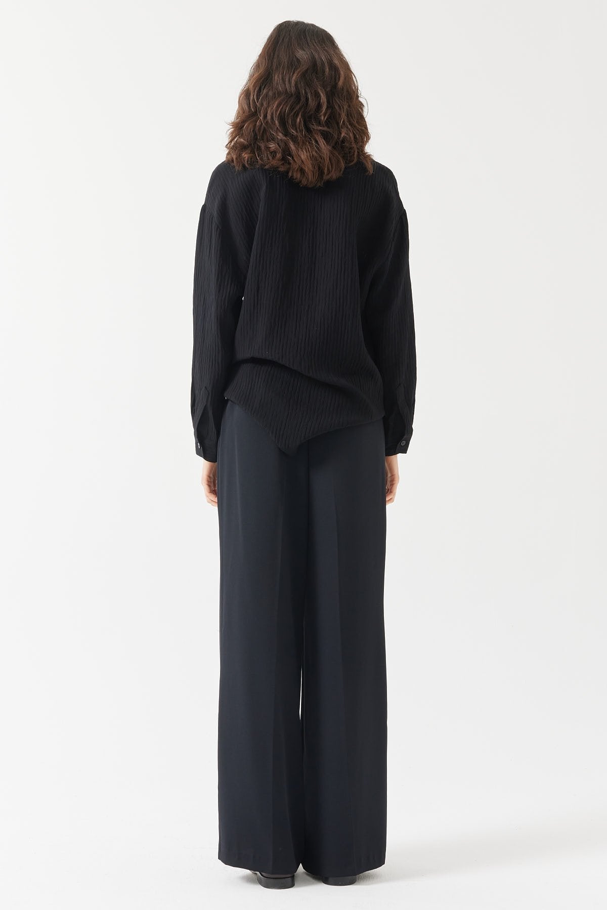 پانتۆڵی قوماشی پشتێندار بۆ ئافرەتان 