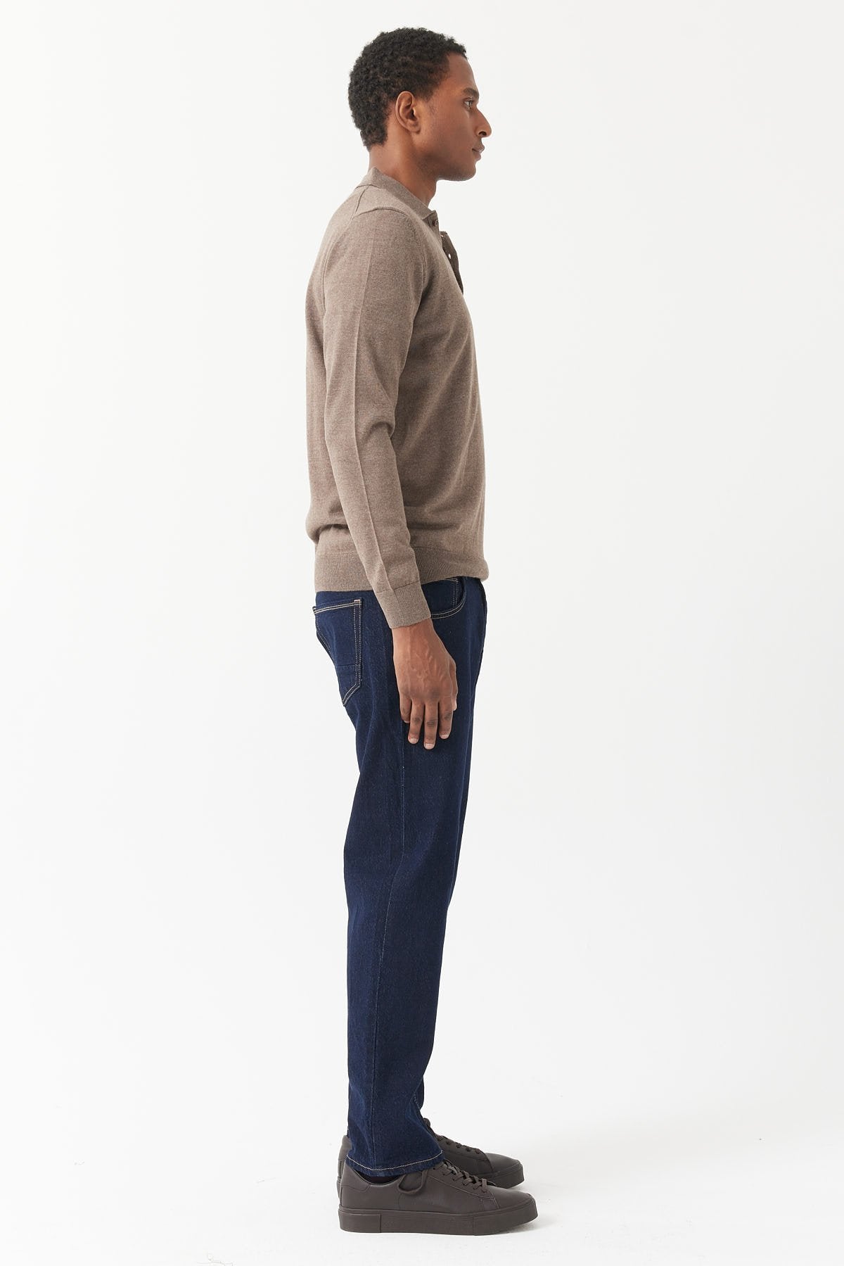 جينز رجالي ضيق