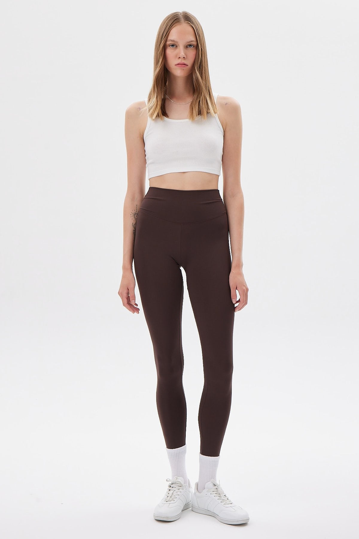 بنطال ضيق نسائي 