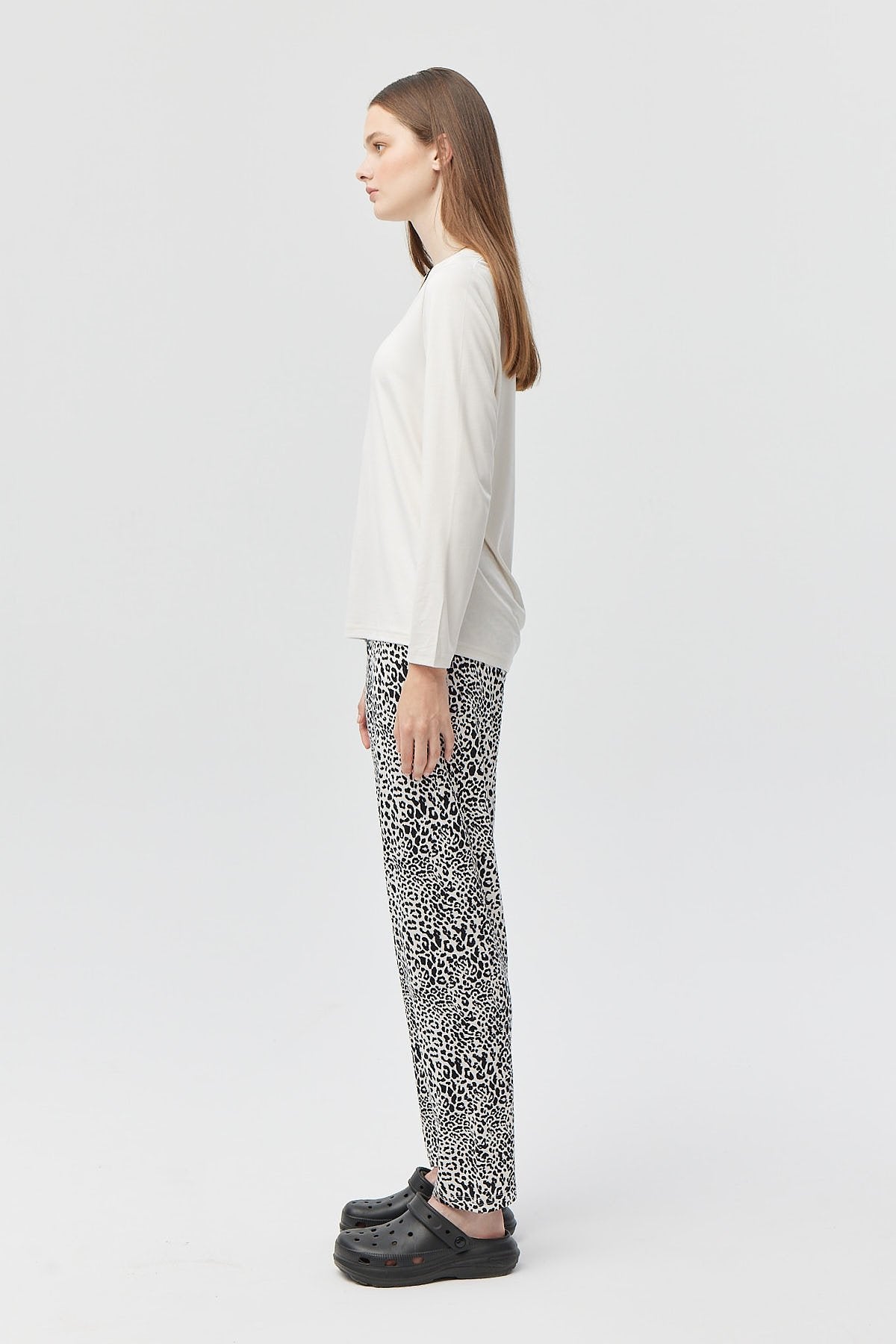 Kadın V Yaka Uzun Kollu Pijama Takımı