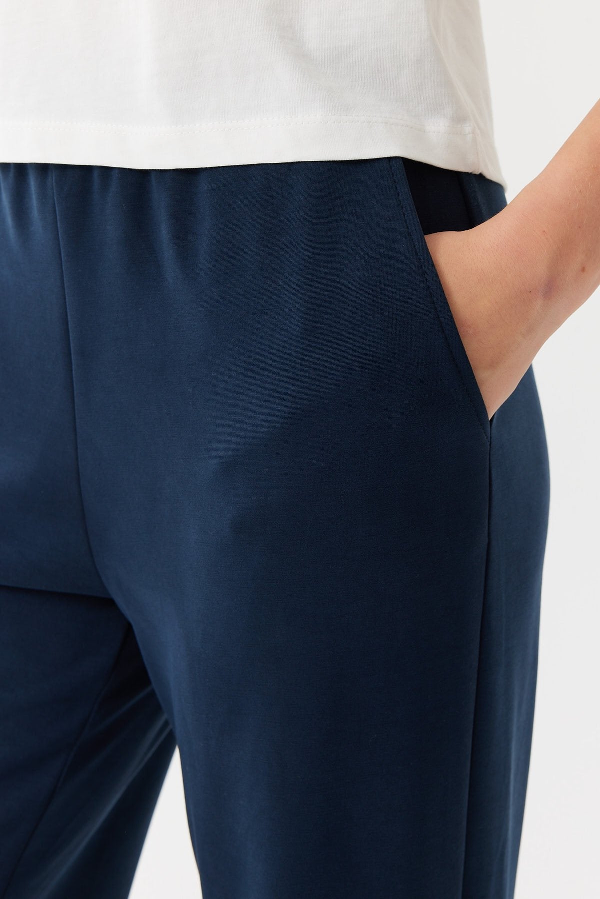 Women's Elastic Waist Sweat Bottom