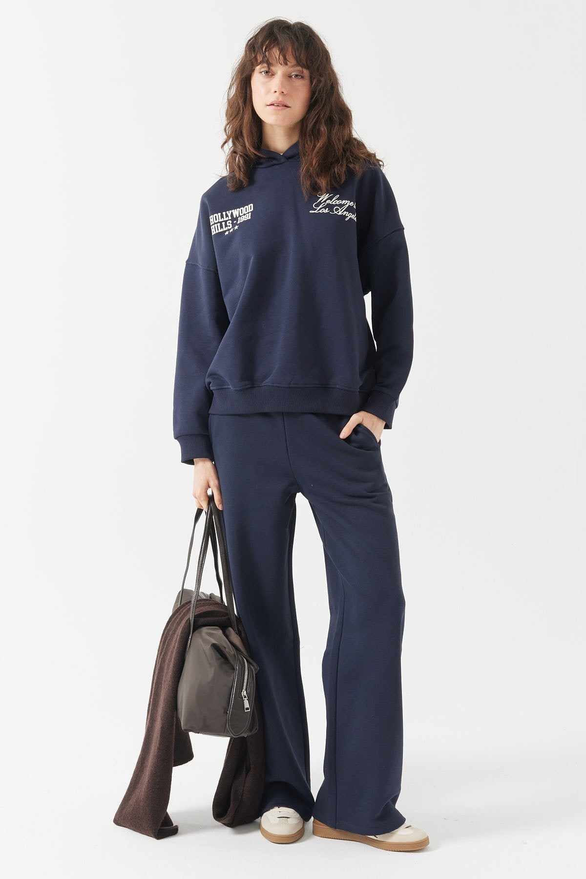 بنطلون رياضي نسائي بخصر مطاطي