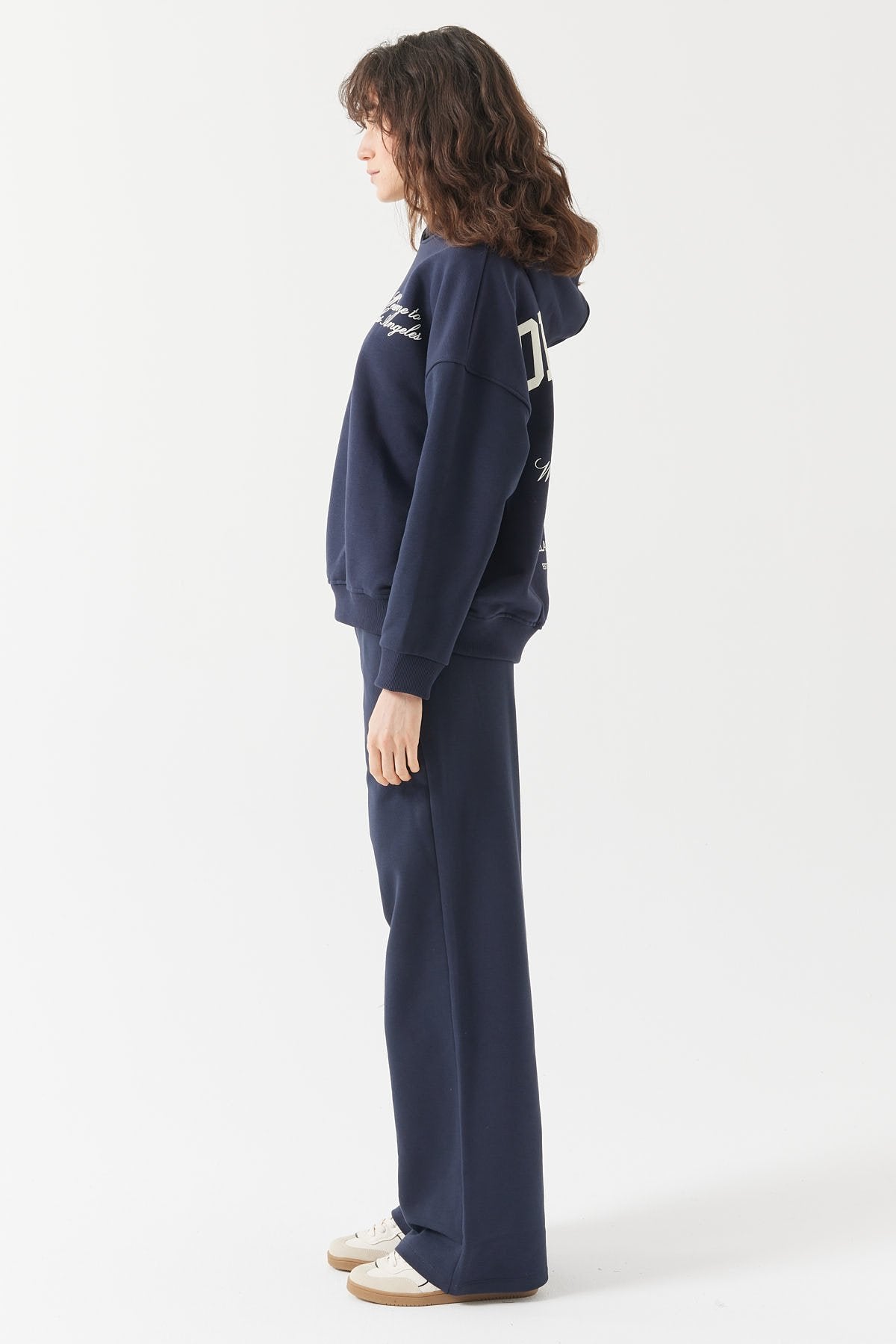 بنطلون رياضي نسائي بخصر مطاطي