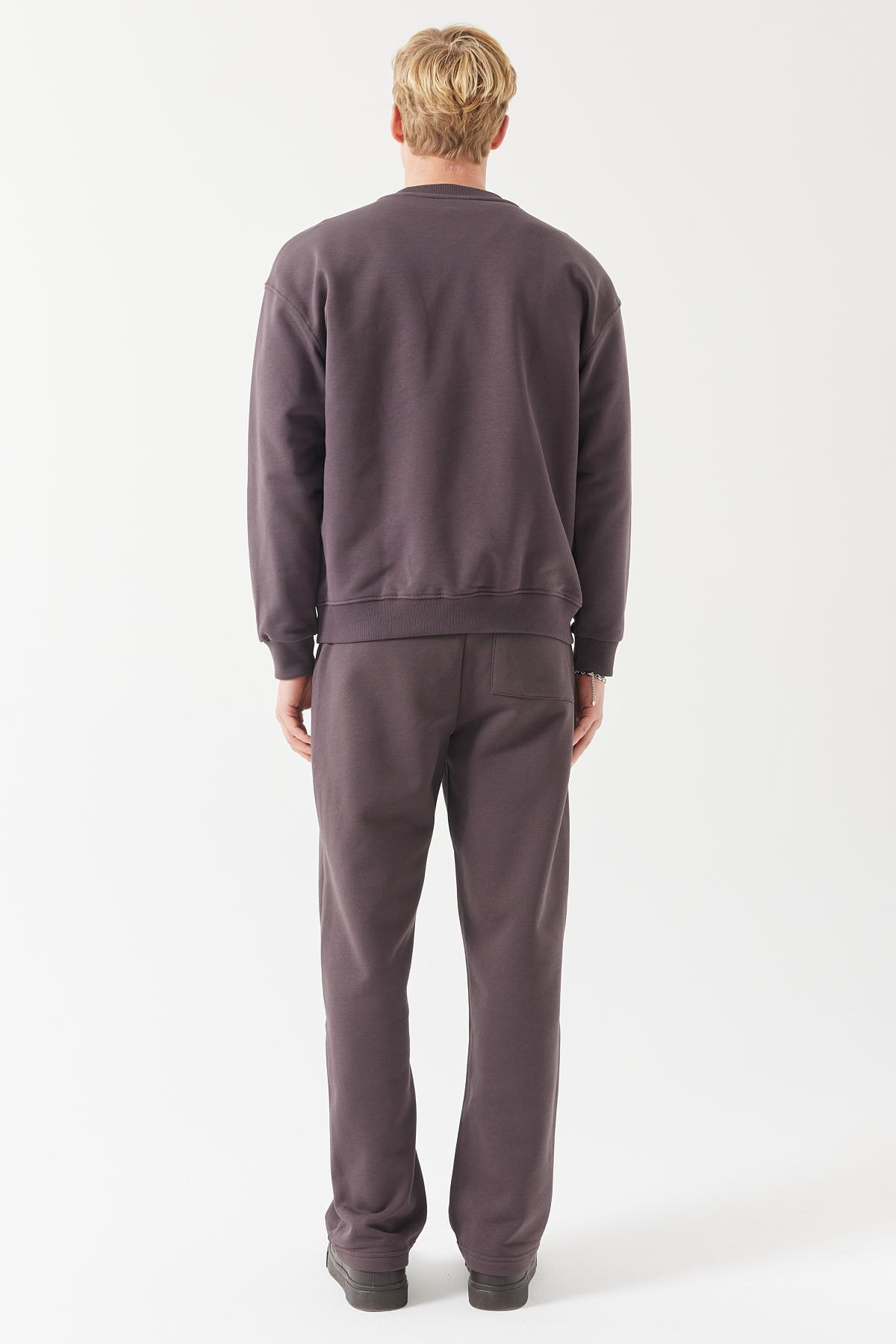 بنطلونات رياضية رجالية