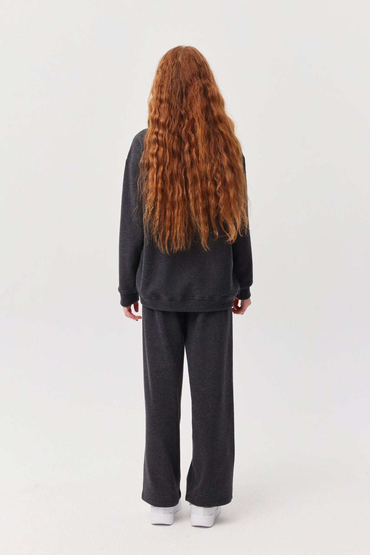 بنطلون رياضي بناتي بخصر مطاطي وملمس مميز 