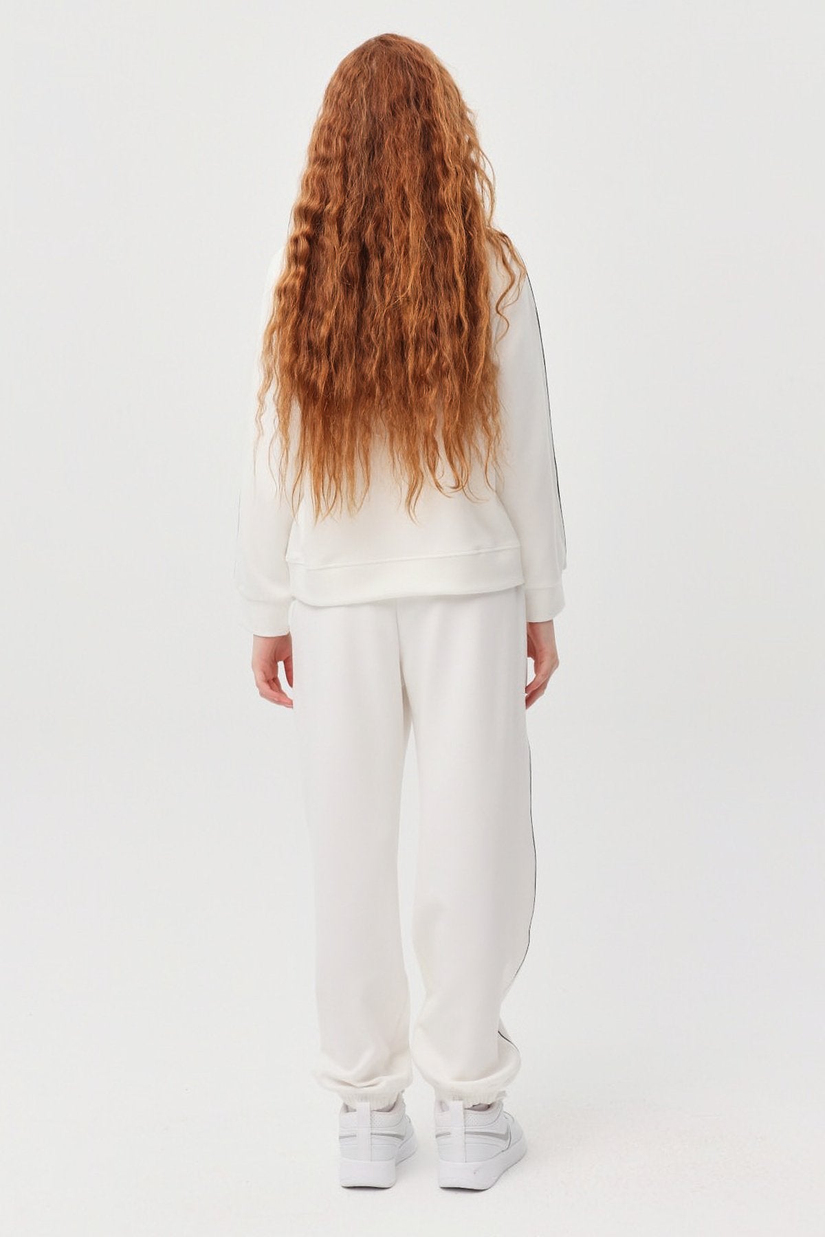 بنطلونات رياضية للبنات بأرجل وخصر مطاطيين