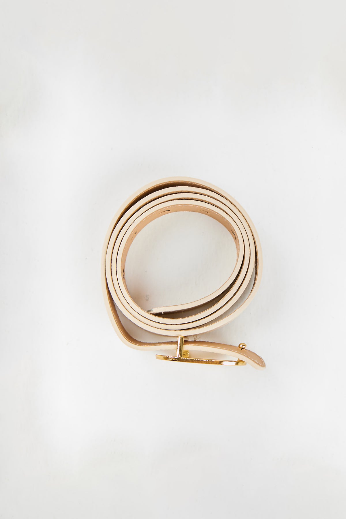 قایشی بەستنی هێلکەیی سادە بۆ ئافرەتان