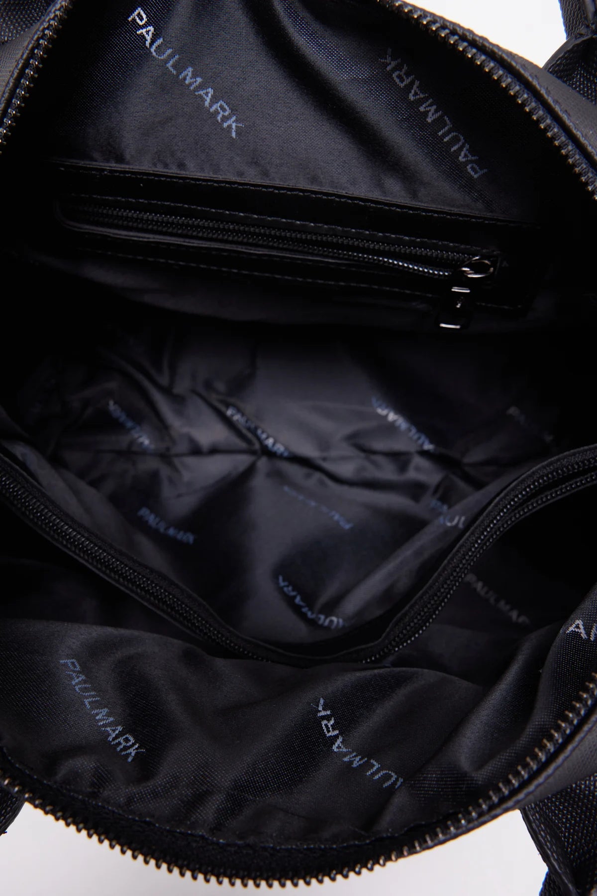 حقيبة نسائية بمقبض قصير