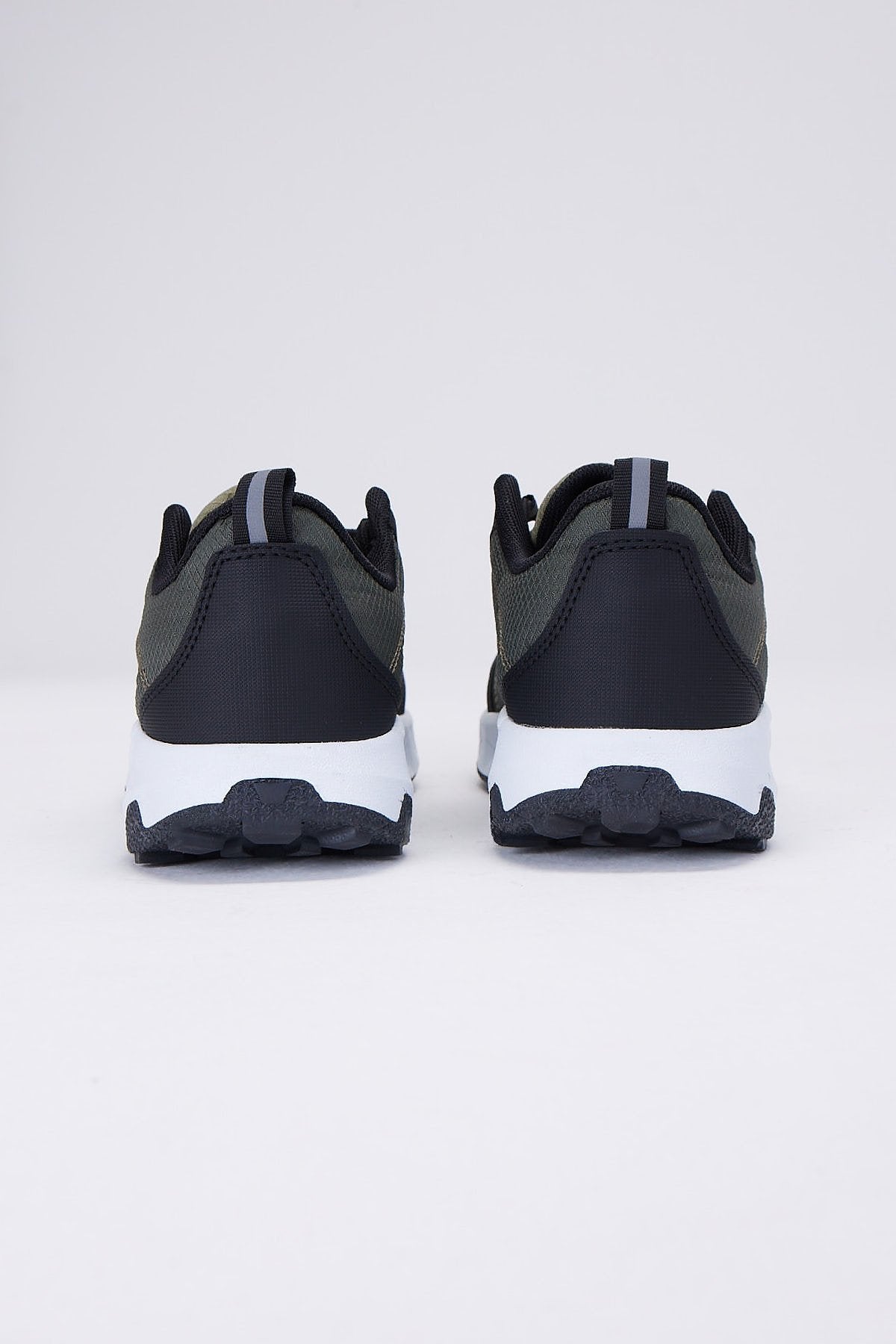 Men's Flat Sole Sneakers