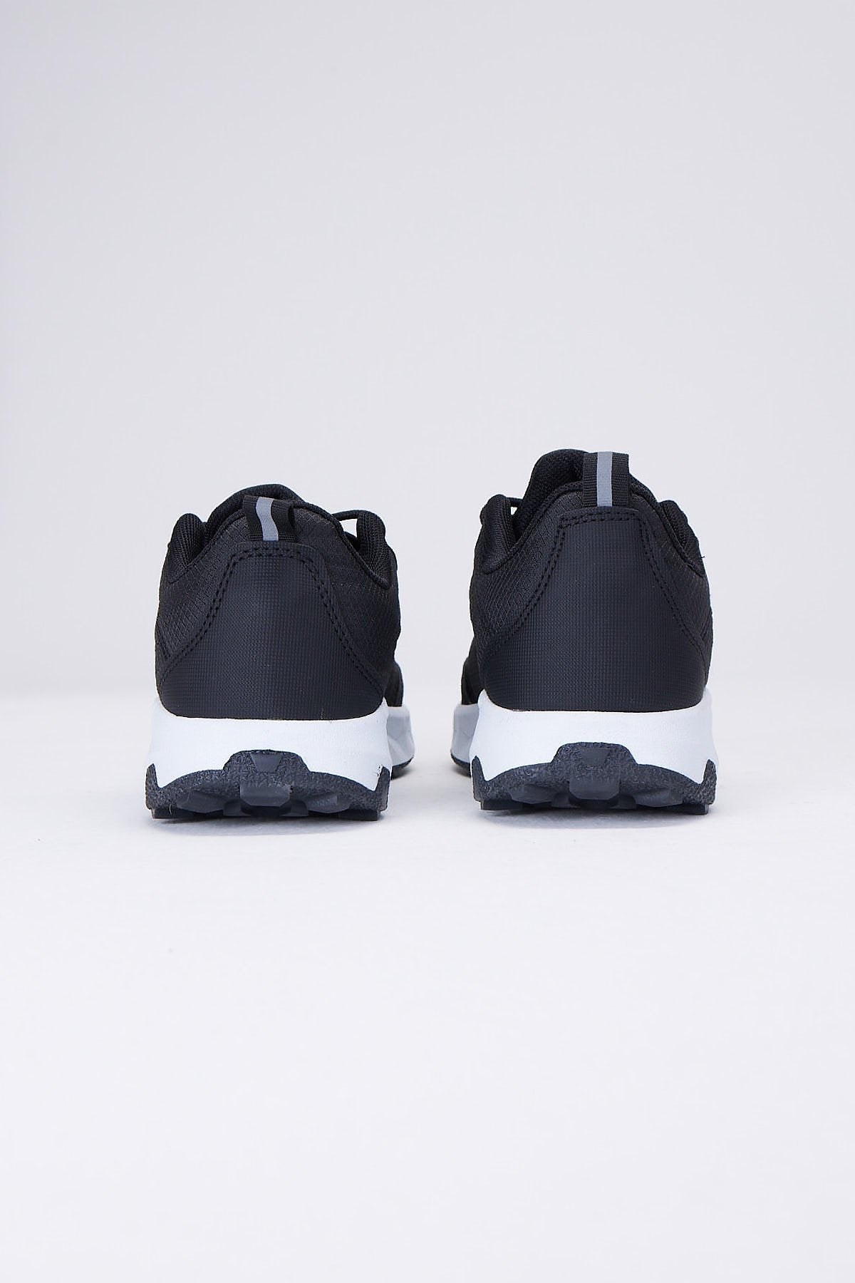 Men's Flat Sole Sneakers